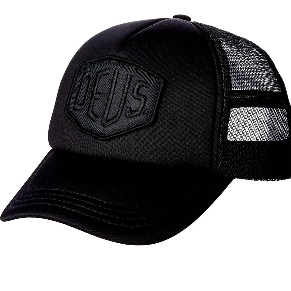 Deus Ex Machina trucker hat